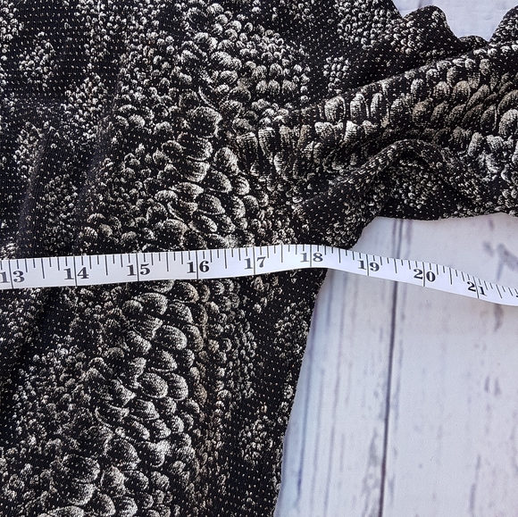 Frank Lyman Design Dress - Picture 4 of 10